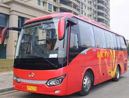 外出旅游包車(chē)還是租車(chē)該怎么選擇